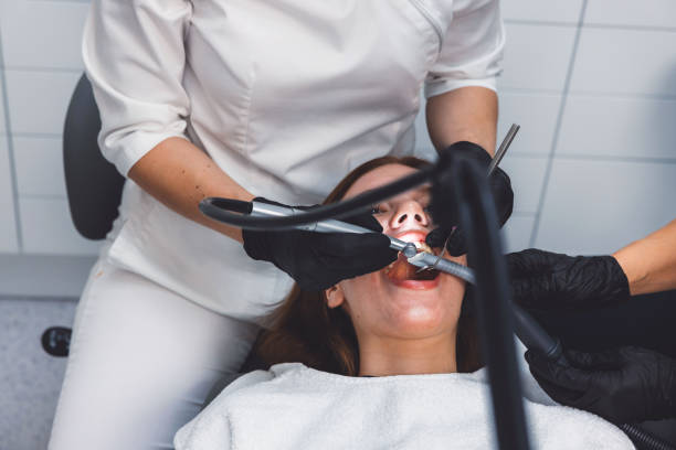 Best Emergency Tooth Extraction in Tennessee Ridge, TN
